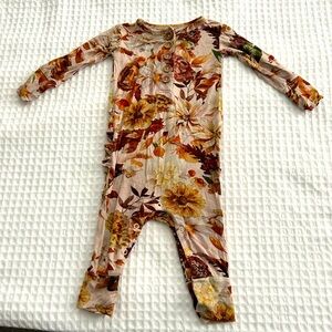 Posh Peanut Floral Onesie 9-12 mo